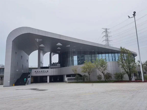 Buleway-bouwzwembadproject: Shenzhen Longhua Guanlan Sports Center